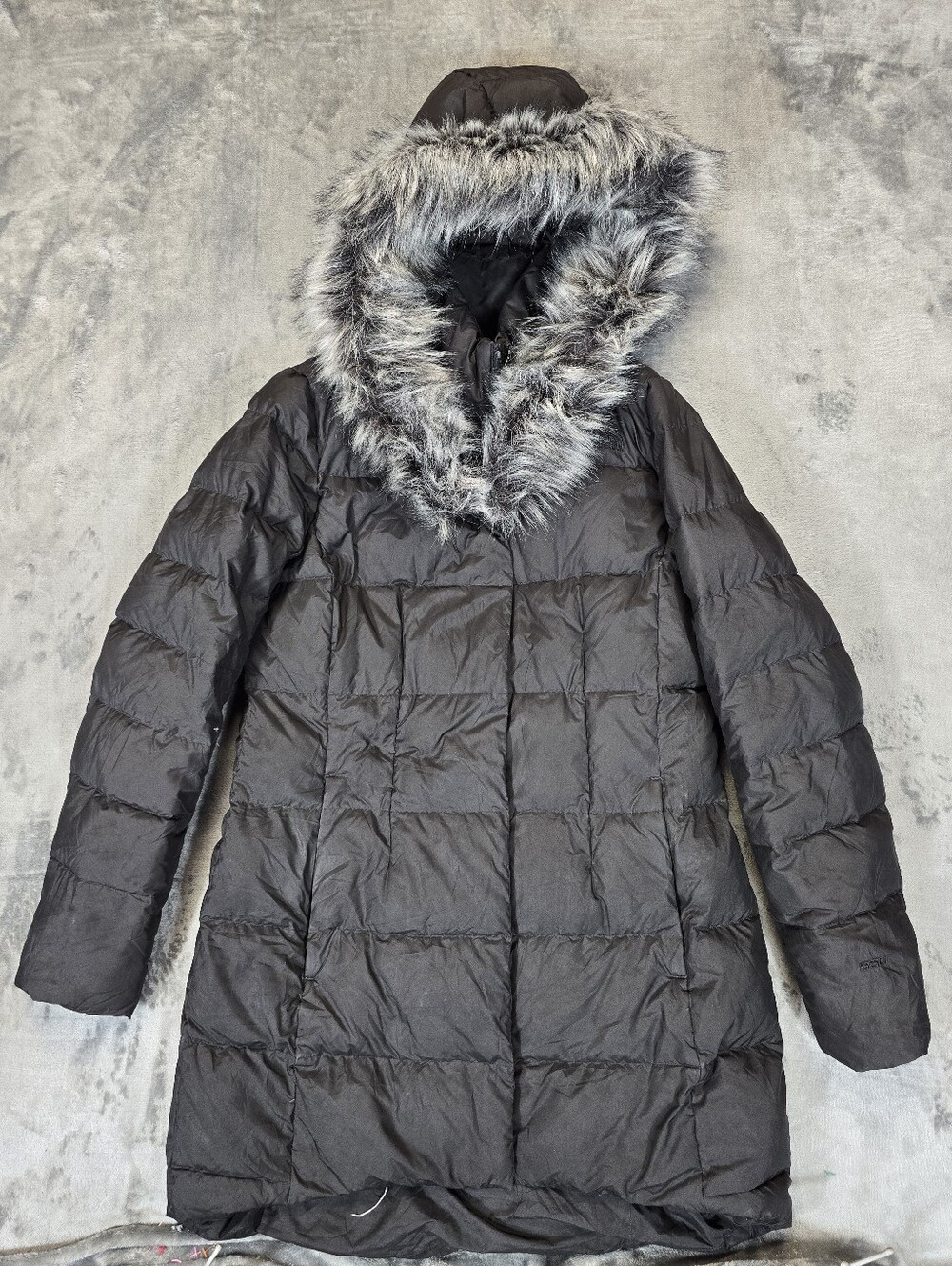 The North Face Dealio 550 Down Parka Size Medium Black Faux Fur